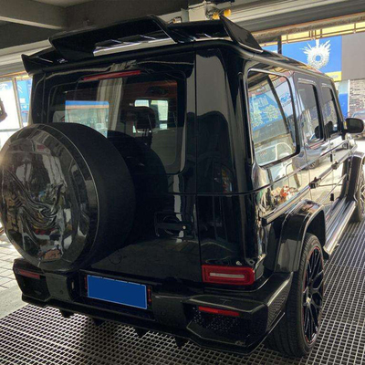 Personnalisez votre G-Class W463 avec le couvercle arrière en fibre de carbone