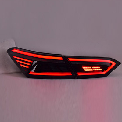 Modèle de voiture pour Toyota Camry de huitième génération 18-22 LED