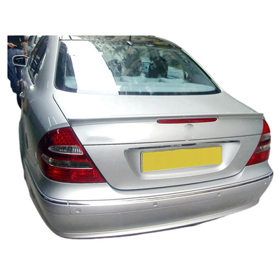 L'aile arrière de l'avion est en fibre de carbone directe 2002-2009 AMG Style pour Benz W211 100% testé