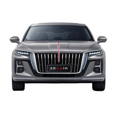 Automobile à essence à 4 cylindres Hongqi H5 2024 avec volant multifonction pour famille