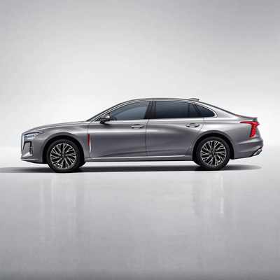 Automobile à essence à 4 cylindres Hongqi H5 2024 avec volant multifonction pour famille