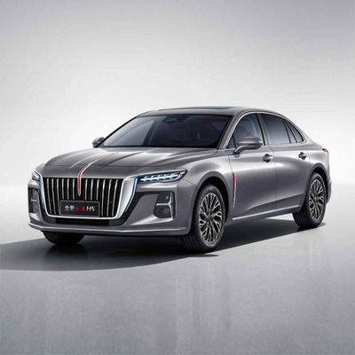 Automobile à essence à 4 cylindres Hongqi H5 2024 avec volant multifonction pour famille