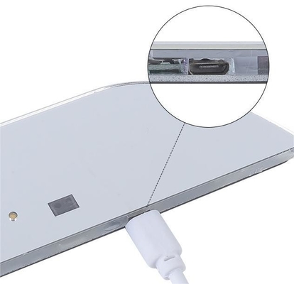 Kit de bande LED à pédale de voiture stable pour la recharge de la batterie et conception personnalisable