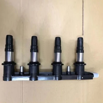Pack de bobine d'allumage de voiture 55561655 Uf620 pour Chevy 2009-13 Aveocruz Sonicg3 1.6L 1.8L L4