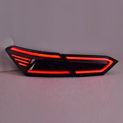 Lampe arrière de voiture à LED de 12V pour Toyota Camry de huitième génération 18-22