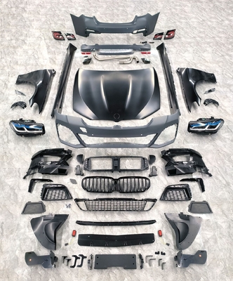 Adaptation automobile BMW Série 5 F10 Pare-chocs avant pare-chocs arrière Fenders Jupe latérale Bodykit F10 F18