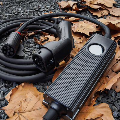 Unité de charge de voiture électrique portable de 16 kW de haute puissance 220v-480v avec connexion de type 2