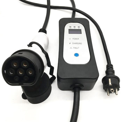 Chargeur électrique portable de voiture électrique de type 2 110V-240V AC avec prise Schuko réglable en courant