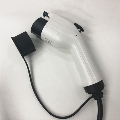 32A / 250V CA prise de recharge IP55 EV à phase unique pour le chargeur de véhicule électrique de type 1