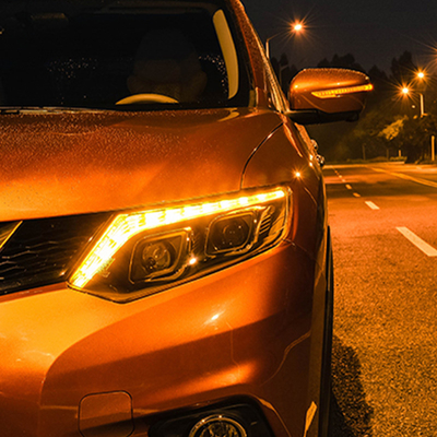 Ensemble de phares X-Trail avec lentille LED modifiée et signal de virage d'eau courante