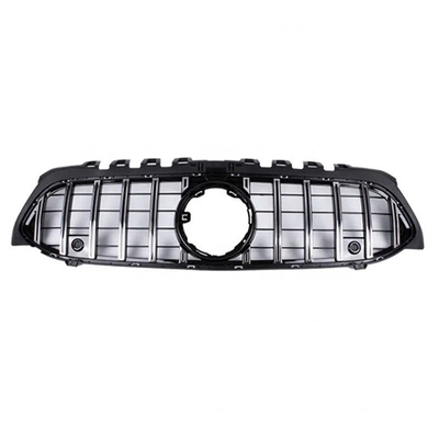 Grille en maille noire et argentée Le complément parfait à votre Mercedes Benz Classe A W177