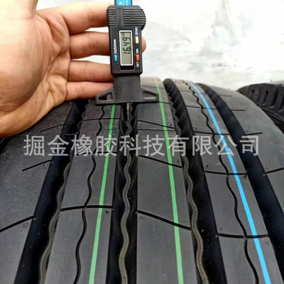 Largeur du pneu de 24 cm et bande de jante pneus de camion à profil bas avec indication de vitesse du pneu