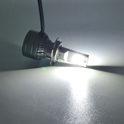 6500K Led H7 H8 H11 Lampes phares automobiles à LED avec étanchéité IP65 et tension DC 12-18v