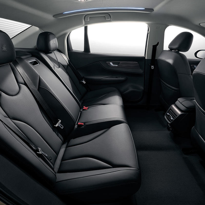 Véhicule électrique intelligent à grande vitesse Hongqi E-Qm5 avec charge rapide et fonctionnalités intelligentes