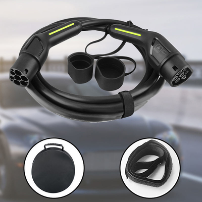 Cable de charge électrique public 16A 3phase 22Kw Type 2 Ev Chargement avec connecteur IEC 62196